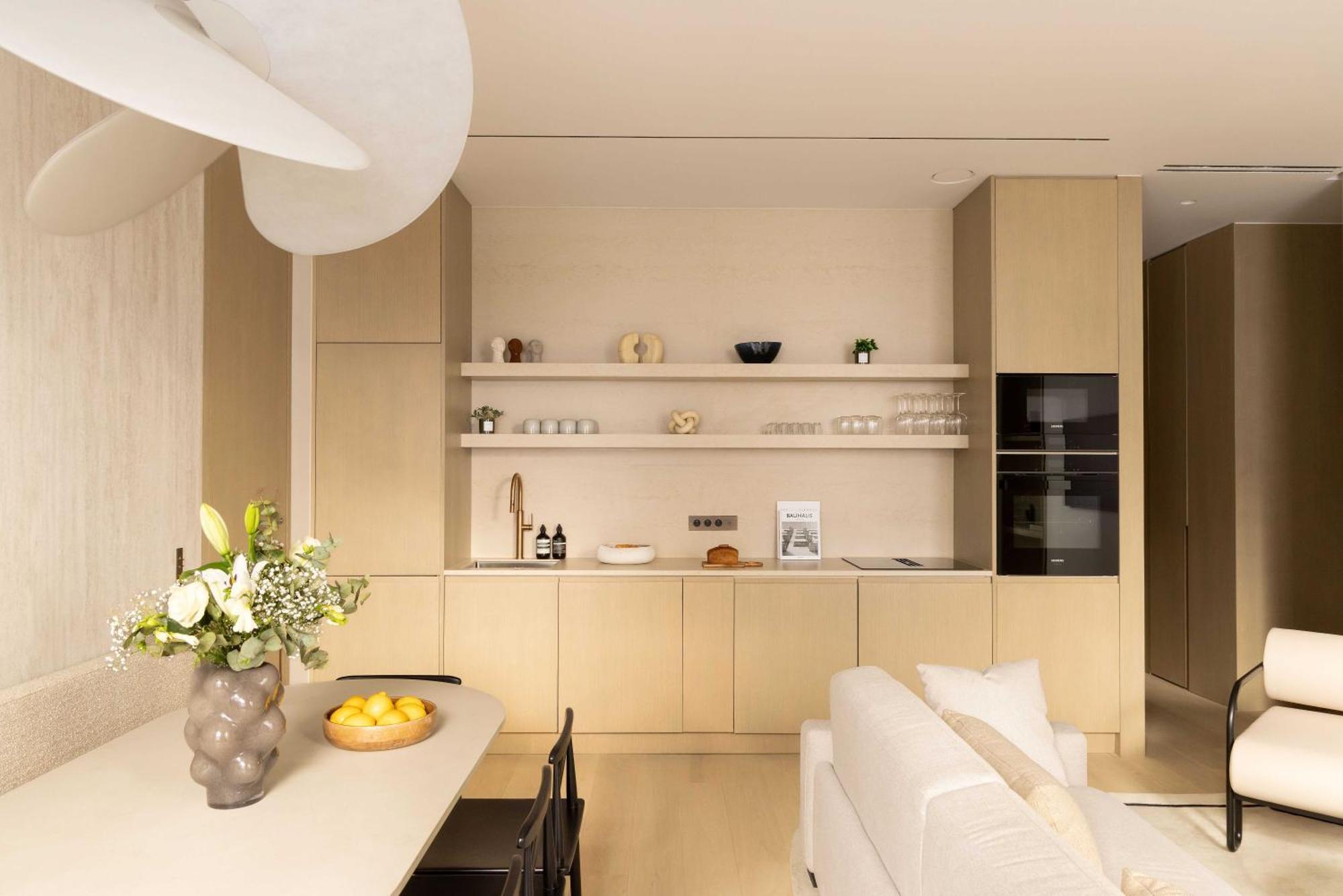 Luxurious Madeleine - Saint Honore Apartment Paris