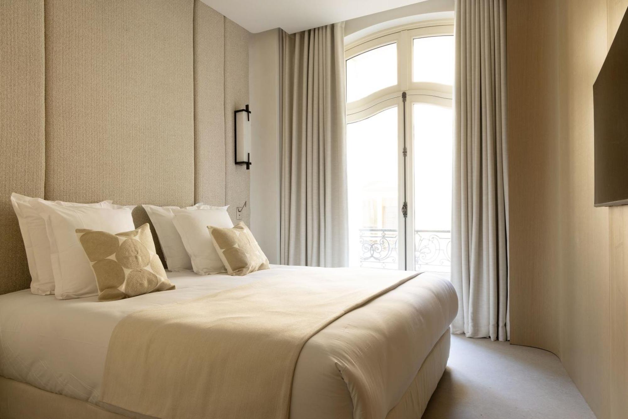 Luxurious Madeleine - Saint Honore Apartment Paris